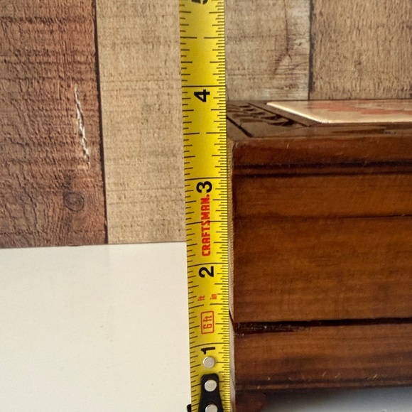 Vintage Handmade Wooden Jewelry Box with Retro Floral Tiles with Carved Details - Picture 12 of 13